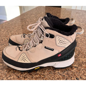 New Balance 1000 Primaloft Hiking Shoes Women 7.5 Waterproof WO1000SC Excellent